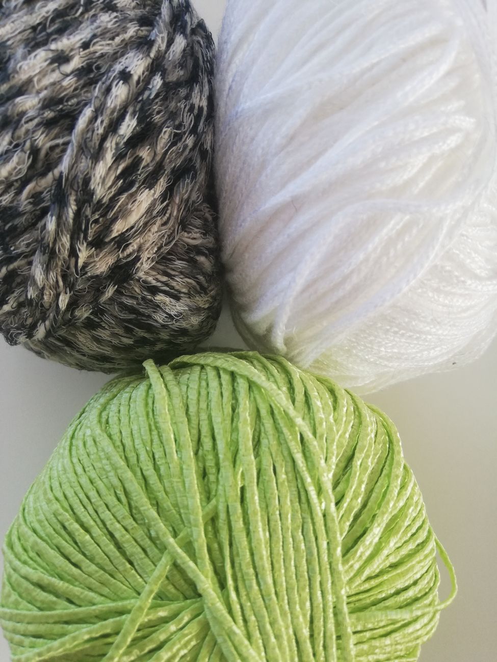 schwarz-weiß-melliert/weiß/maigrün