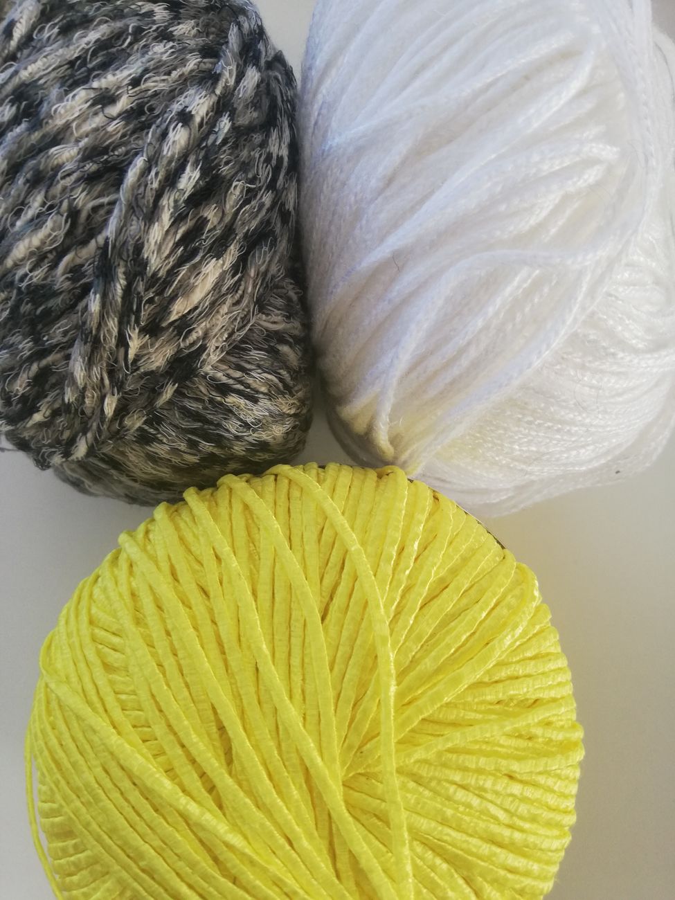 schwarz-weiß-melliert/weiß/zitrone